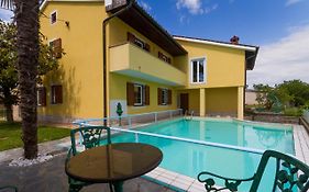 Apartma Jelka